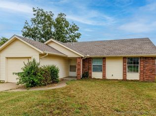221 N Christy, Catoosa, OK 74015
