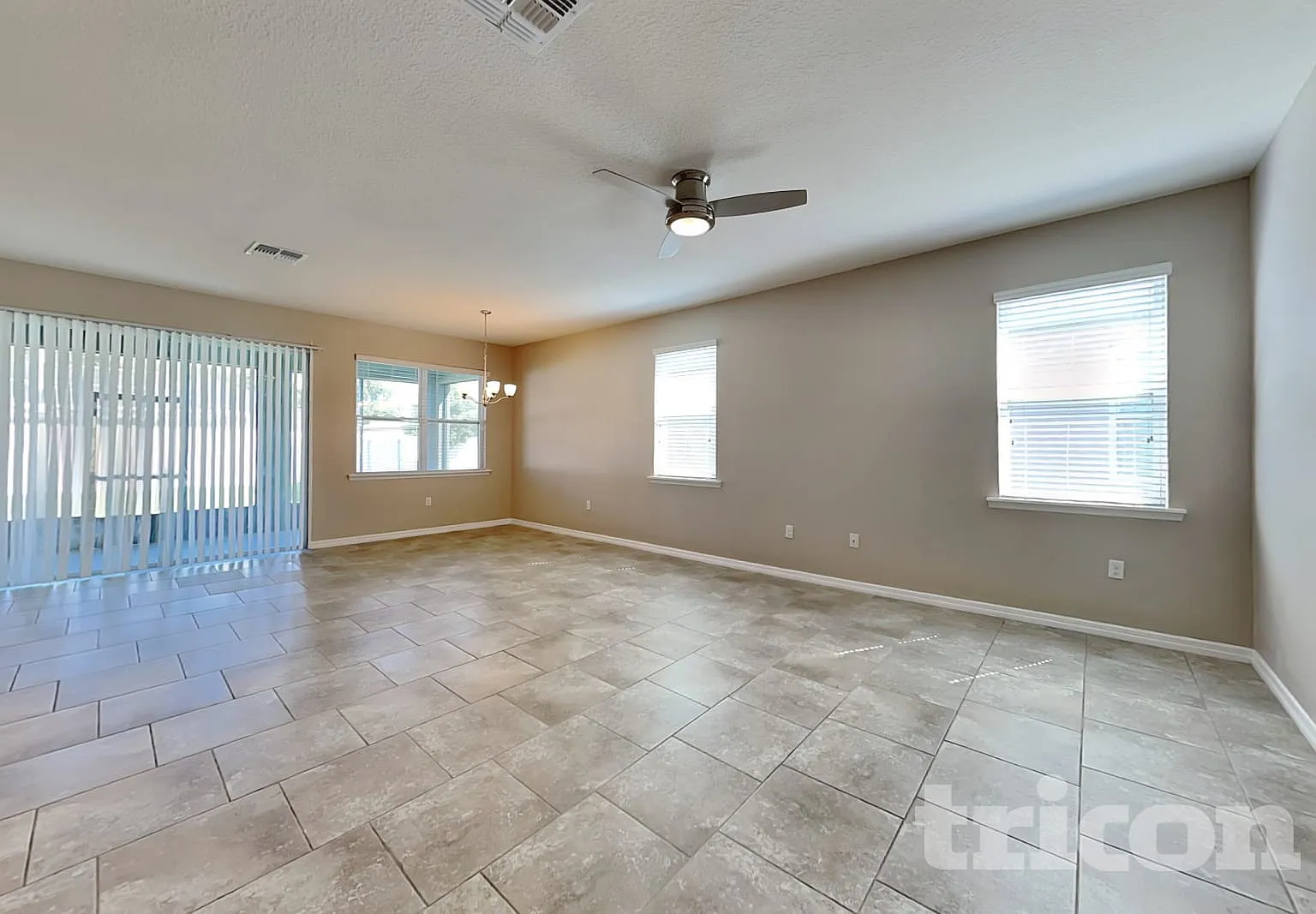 112 Waterside Circle Winter Haven FL — Photo 2