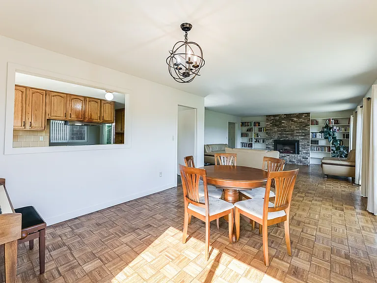324 Laurel Pl — Photo 11