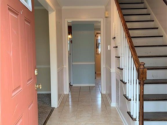 3rd image of 120 Tanbark Ln