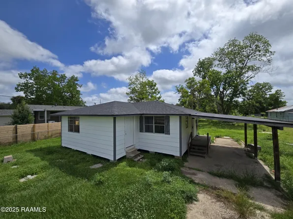 8301 Coteau Rd, New Iberia, LA 70560