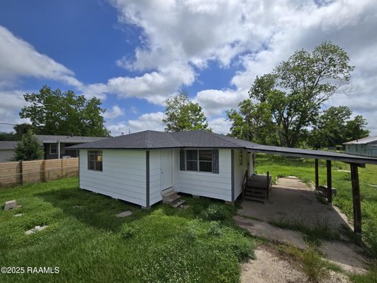 8301 Coteau Rd, New Iberia, LA 70560