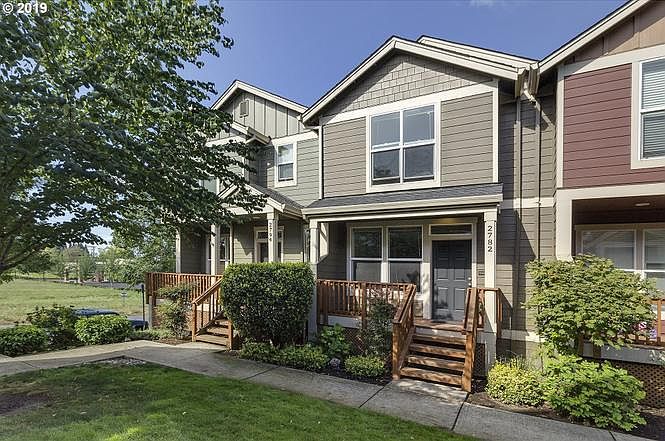 2782 SE Nicklaus Court, Hillsboro, OR