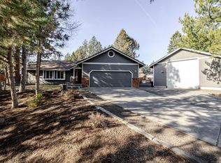 60625 Newcastle Dr, Bend, OR 97702