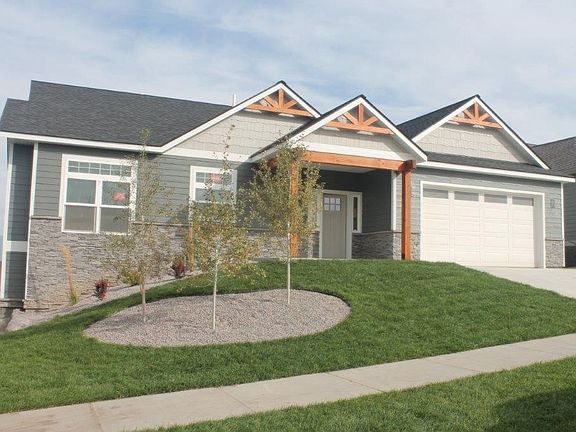 3rd image of 273 Northland Dr