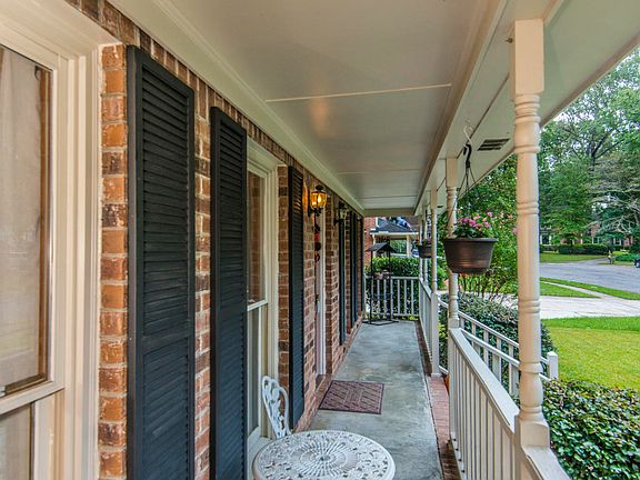 5th image of 109 Proprietors Ln