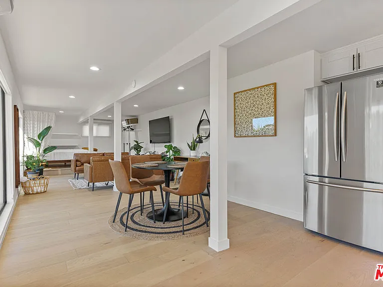 3775 Aloha St — Photo 4