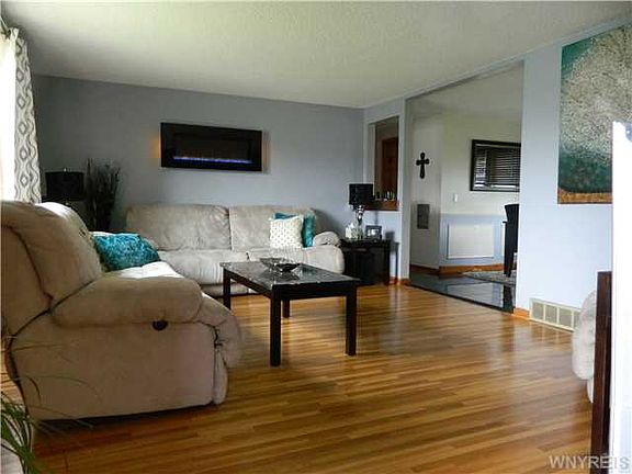 2nd image of 4306 Oakwood Ave
