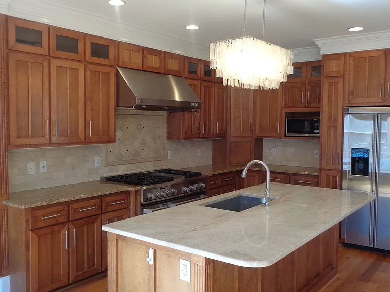 701 McDonald Ave — Photo 6