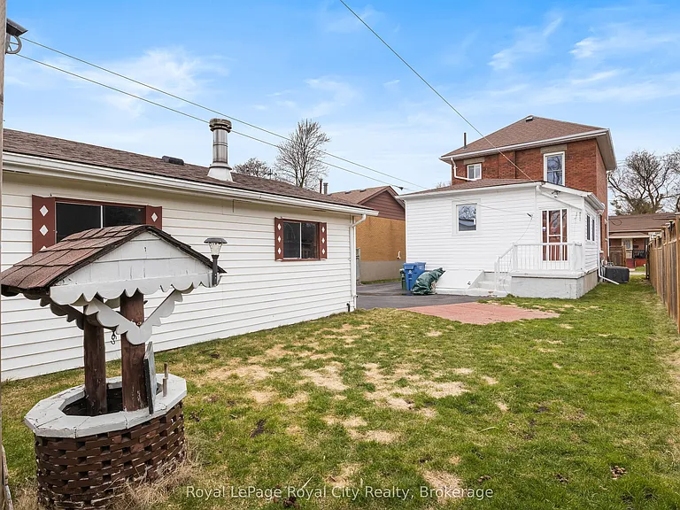 20 Crimea St — Photo 16