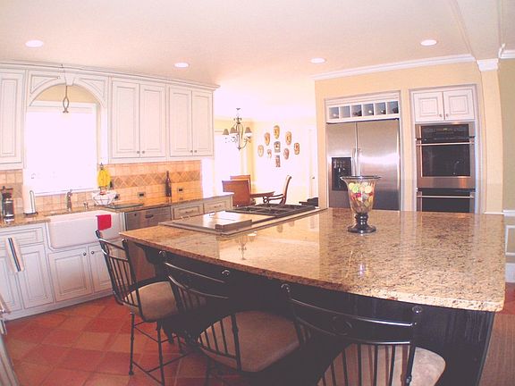 2nd image of 7550 Hunters Woods Dr