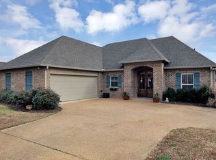 1024 Trinity Dr, Madison, MS 39110