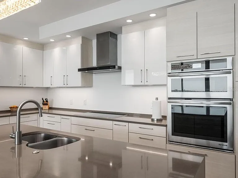 1155 N Gulfstream Ave #802 — Photo 25