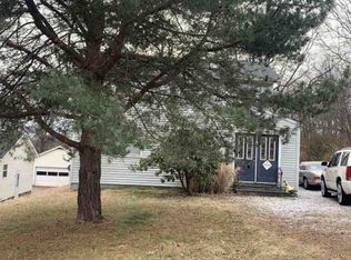 1702 Woods Rd, Akron, OH 44306