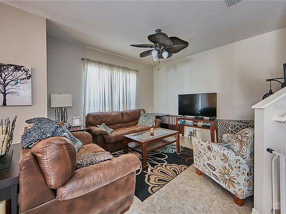 5th image of 15345 Oak Apple Ct #B