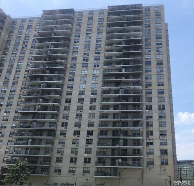 2nd image of 601 Surf Ave APT 4F