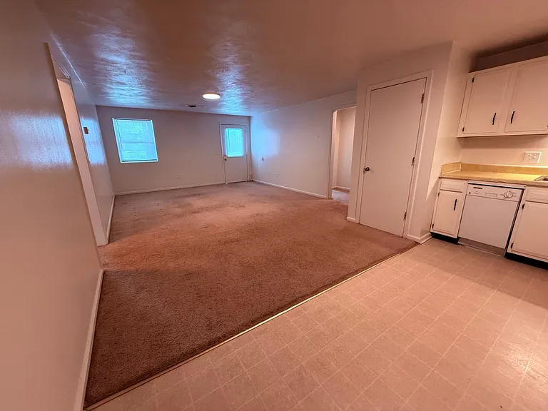1407 Toms Creek Rd #15 — Photo 1
