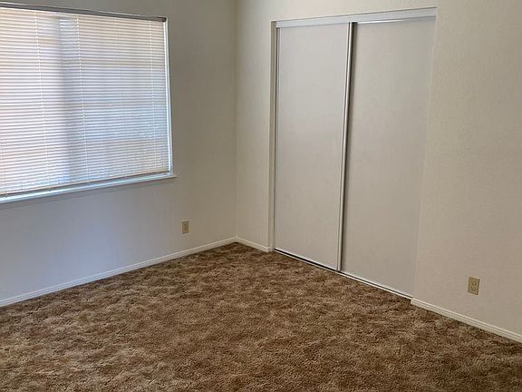 3rd image of 14925 Ashley Glen Dr