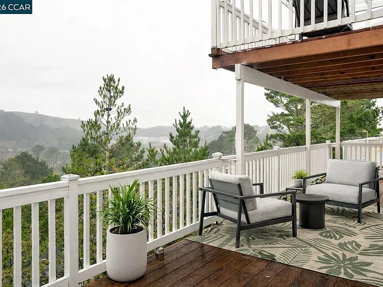 225 Merced Dr — Photo 25