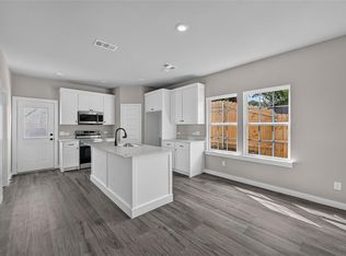 2211 Brookes St, Fort Worth, TX 76105