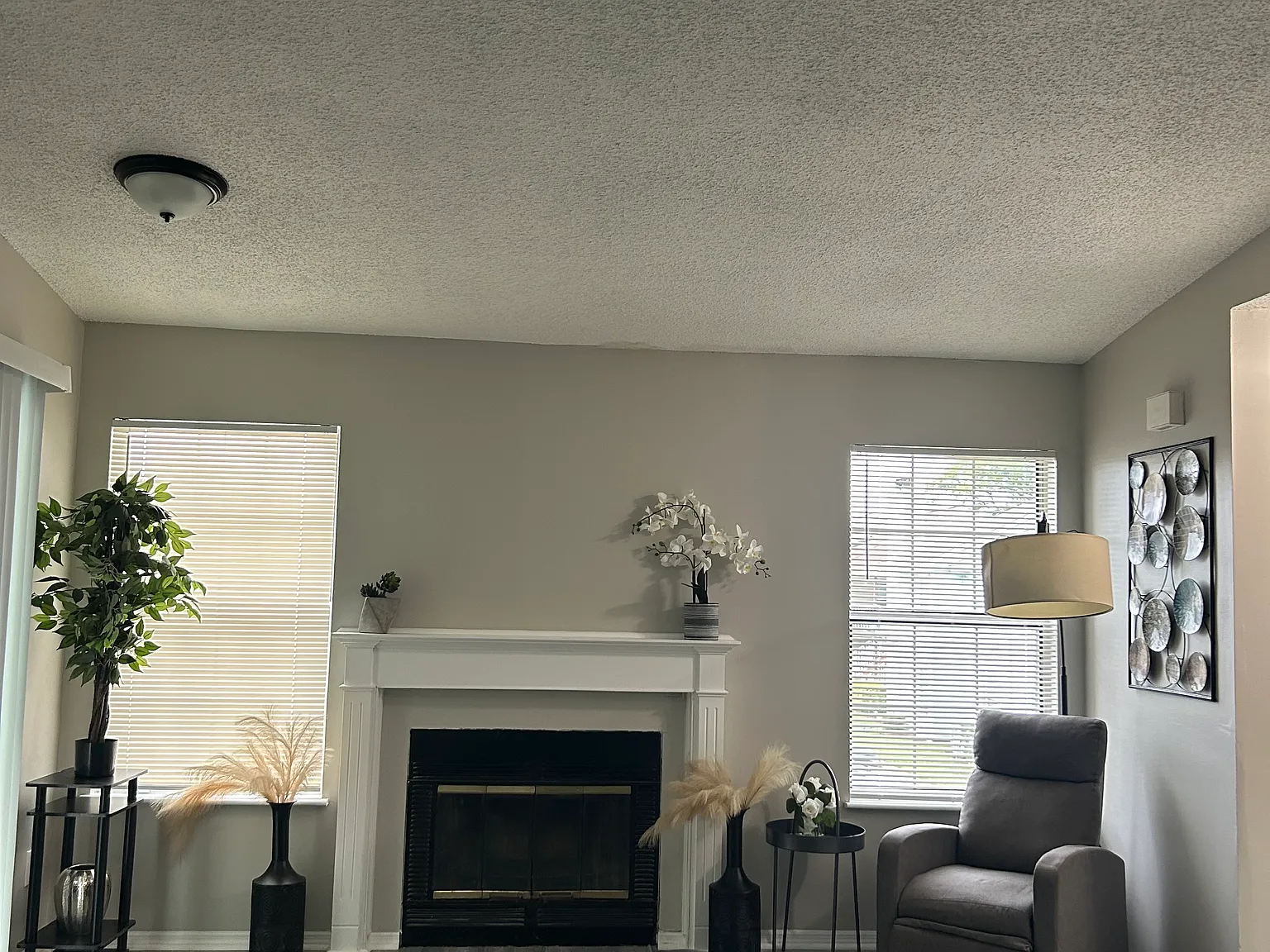 2 bed, 866 sqft, $1,275 — Photo 2