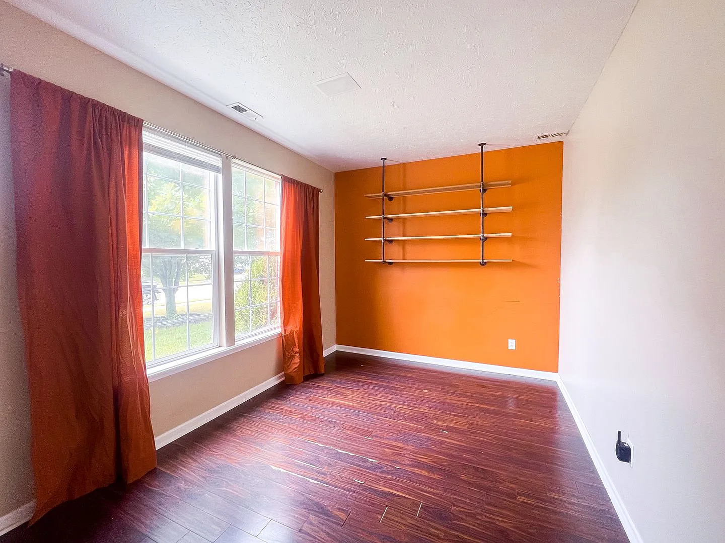 10640 Northern Dancer Dr - $2,450.00/mo. — Photo 2