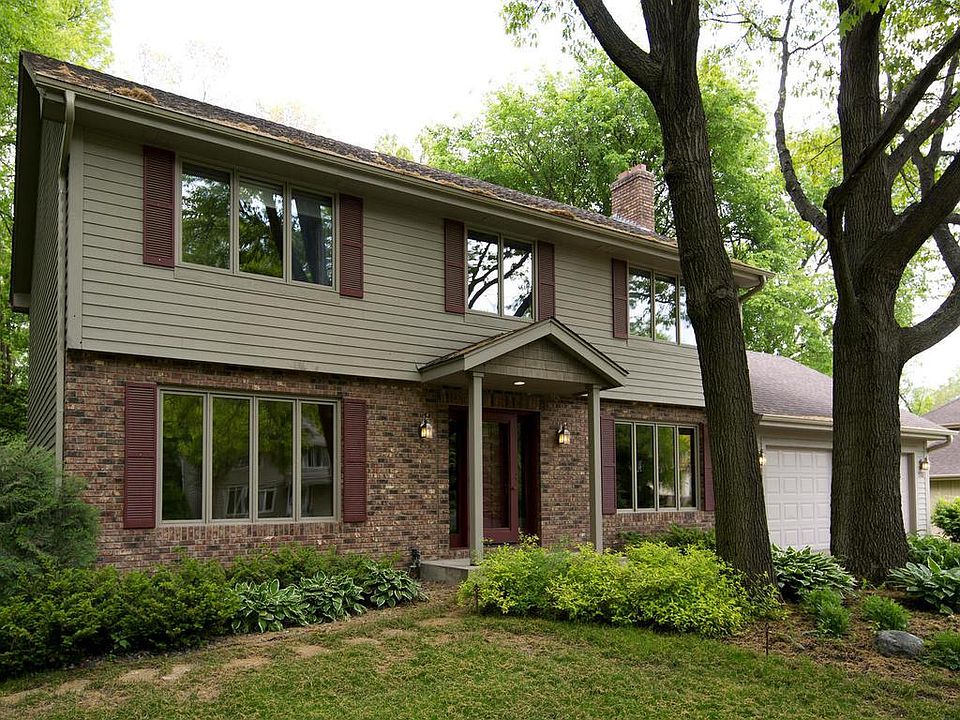 1st image of 520 Kimberly Ln N