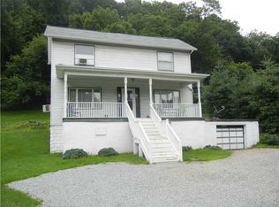 11611 Frog Rd, North Huntingdon, PA 15642