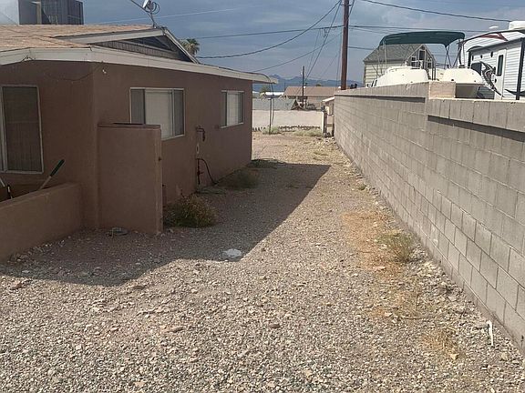 3rd image of 3049 Thistle Dr