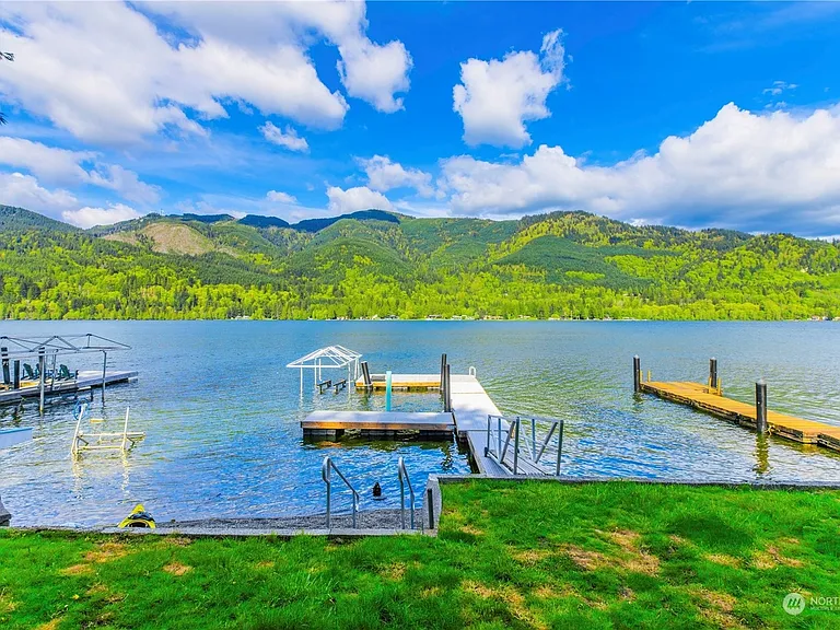 518 W Lake Samish Dr — Photo 4