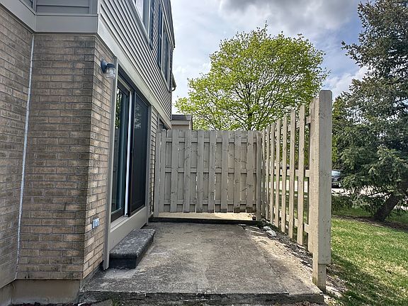 4th image of 44541 Connecticut Ct
