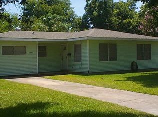 1407 Melody Dr, La Marque, TX 77568
