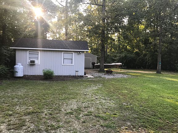 Detached Garage