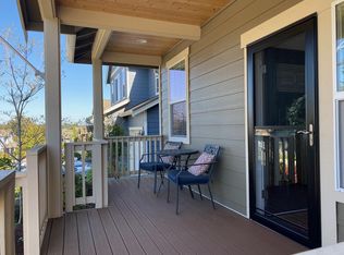 3351 SW Fairway Point Dr, Oak Harbor, WA 98277