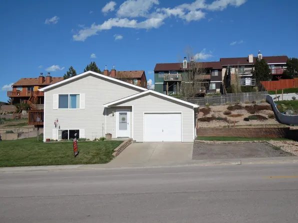 333 Overdale Dr, Gillette, WY 82718