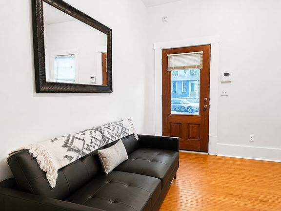 4th image of 522 E 31st St #A