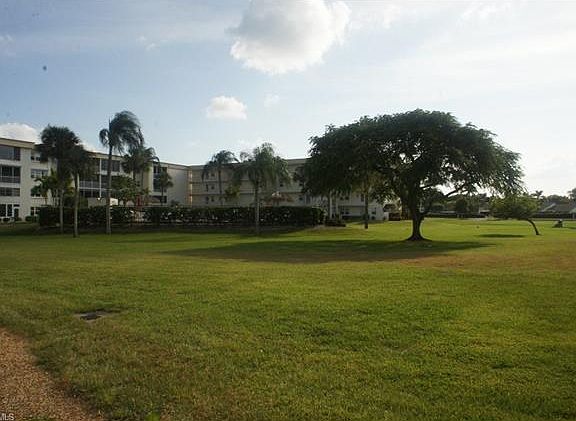3rd image of 6102 Augusta Dr APT 105