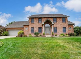 451 Shadowood Dr, Vandalia, OH 45377