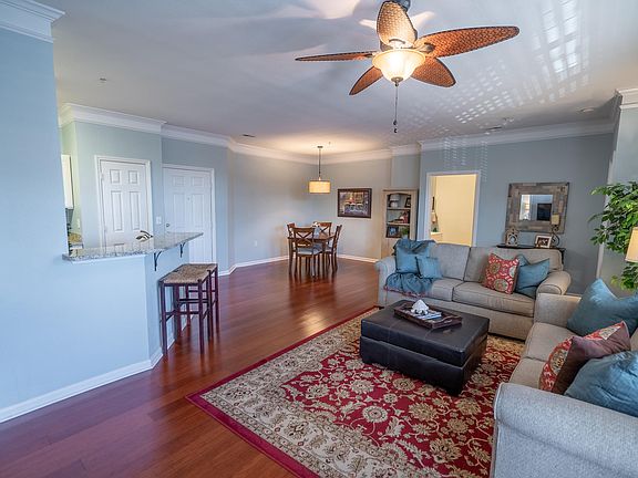 3rd image of 1437 Cambridge Lakes Dr #203