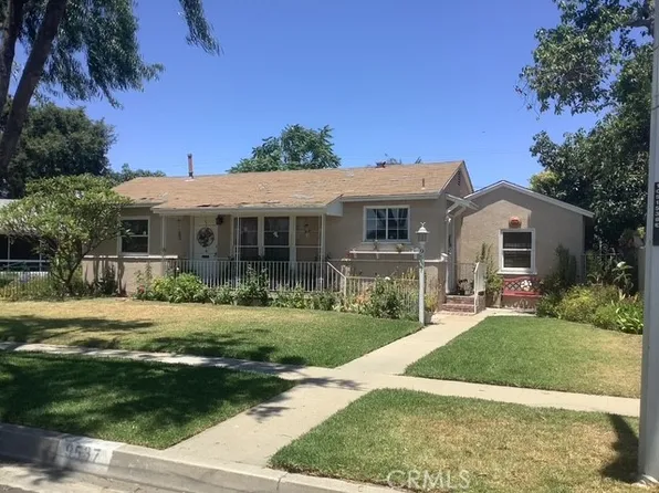 9537 Mines Ave, Pico Rivera, CA 90660