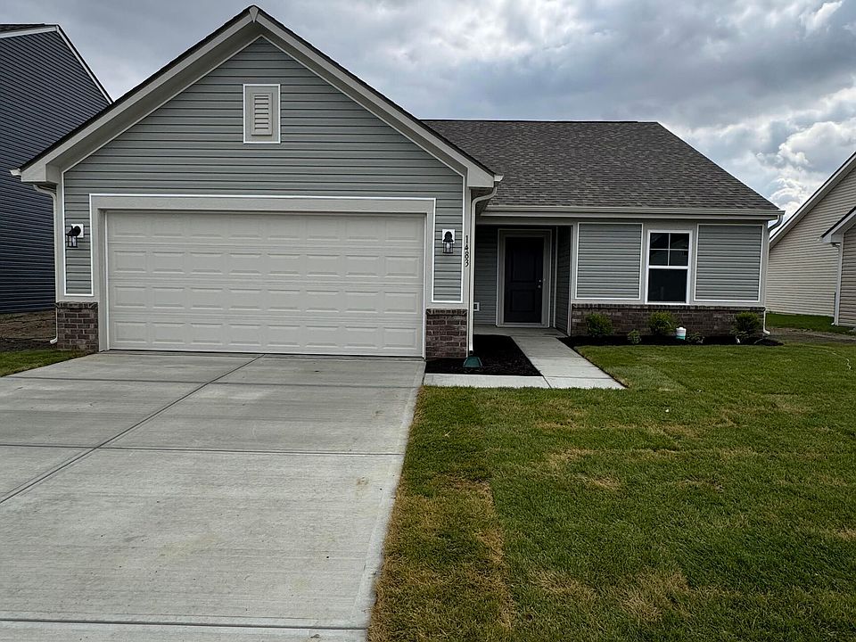 2nd image of 1483 Hardwood Dr