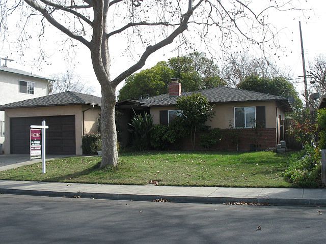 1st image of 2262 Cabrillo Ave