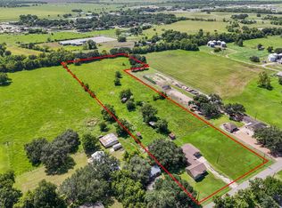 118 Cedar Vale Rd, Bay City, TX 77414