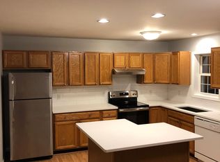 20 Corinthian Ave, Stratford, CT 06615