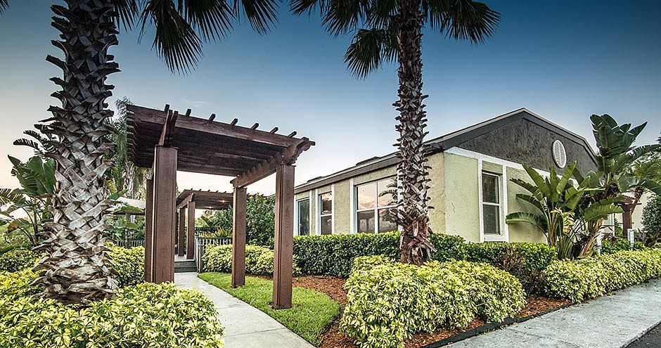 Promenade at Uptown ; Altamonte Springs, FL