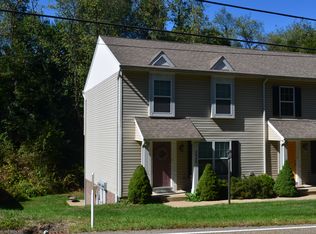 2855 Edgecliff Rd, Lower Burrell, PA 15068