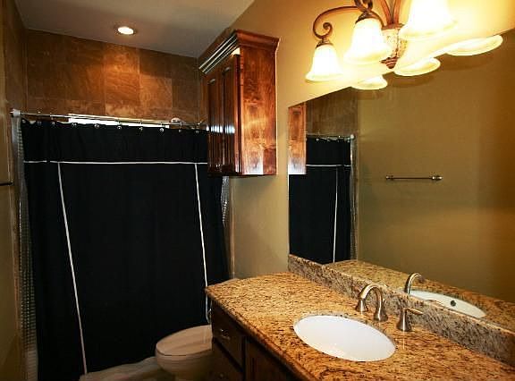 3rd image of 1318 Tierra Santa Dr