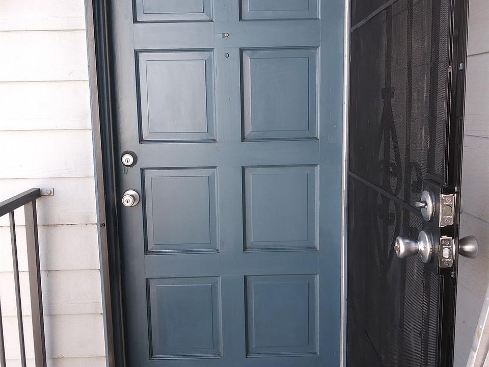 1st image of 445 Almond Dr APT 96