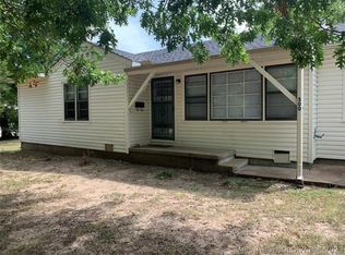 500 E 16th St, Okmulgee, OK 74447
