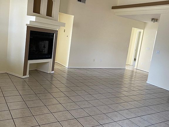 4th image of 3683 Malachite Ave